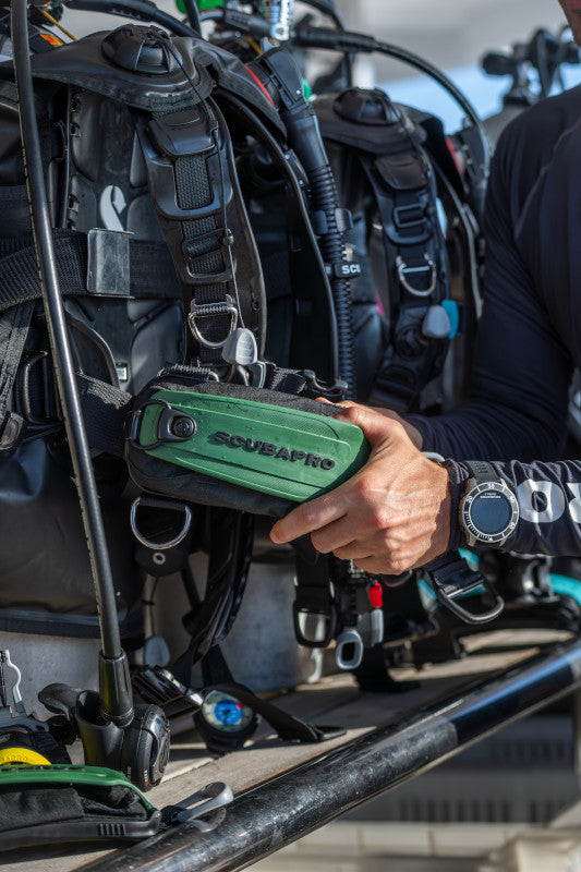 HYDROS PRO 2 BCD W/AIR2 (PRE-ORDER ONLY)